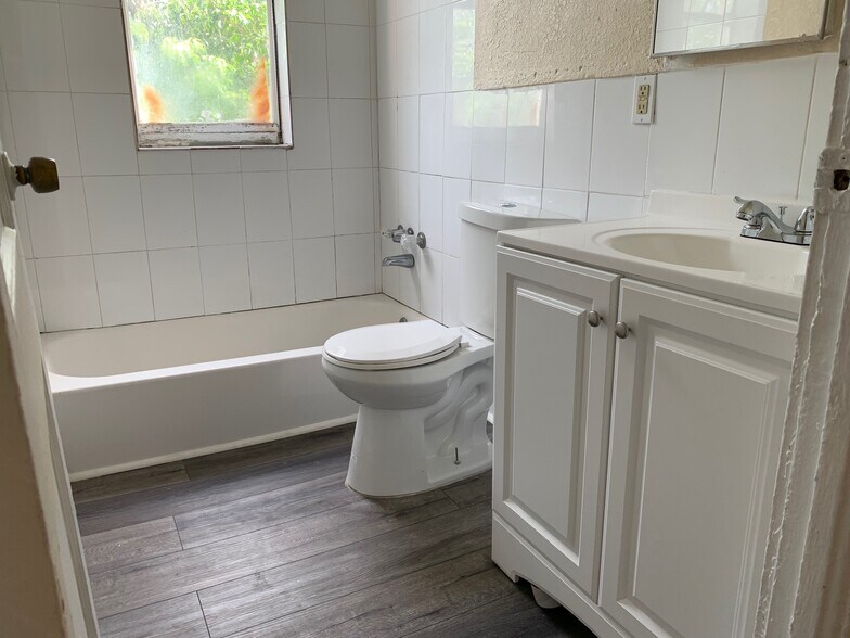 Bathroom off of hallway - 1135 SW 6th St