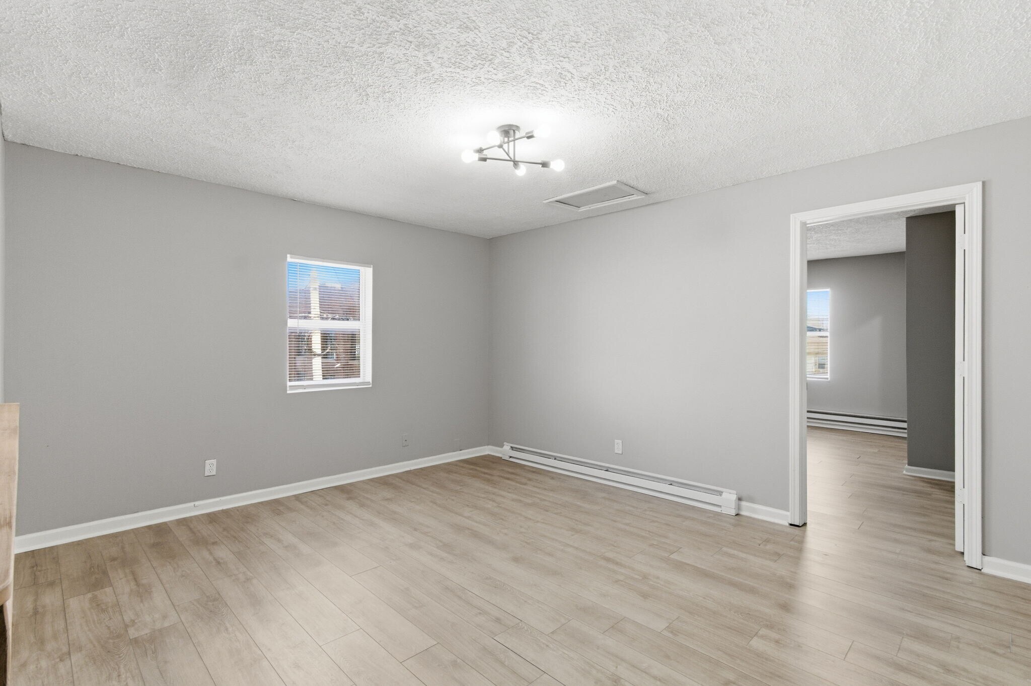 Building Photo - 1338 Barth Ave