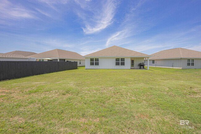 Building Photo - 23294 Shadowridge Dr