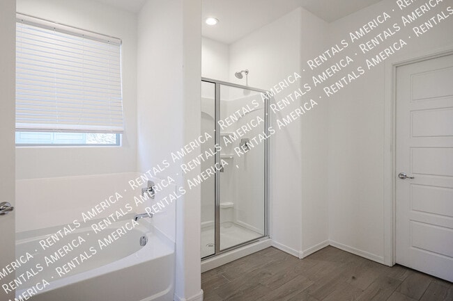 Building Photo - 5509 N 108th Ave