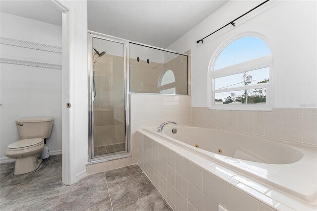 Building Photo - 637 Bittern Ct