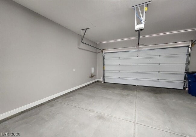 Building Photo - 130 Nine Mile Creek Dr