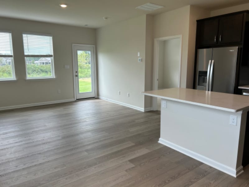 Building Photo - 39123 Sail Away Ln