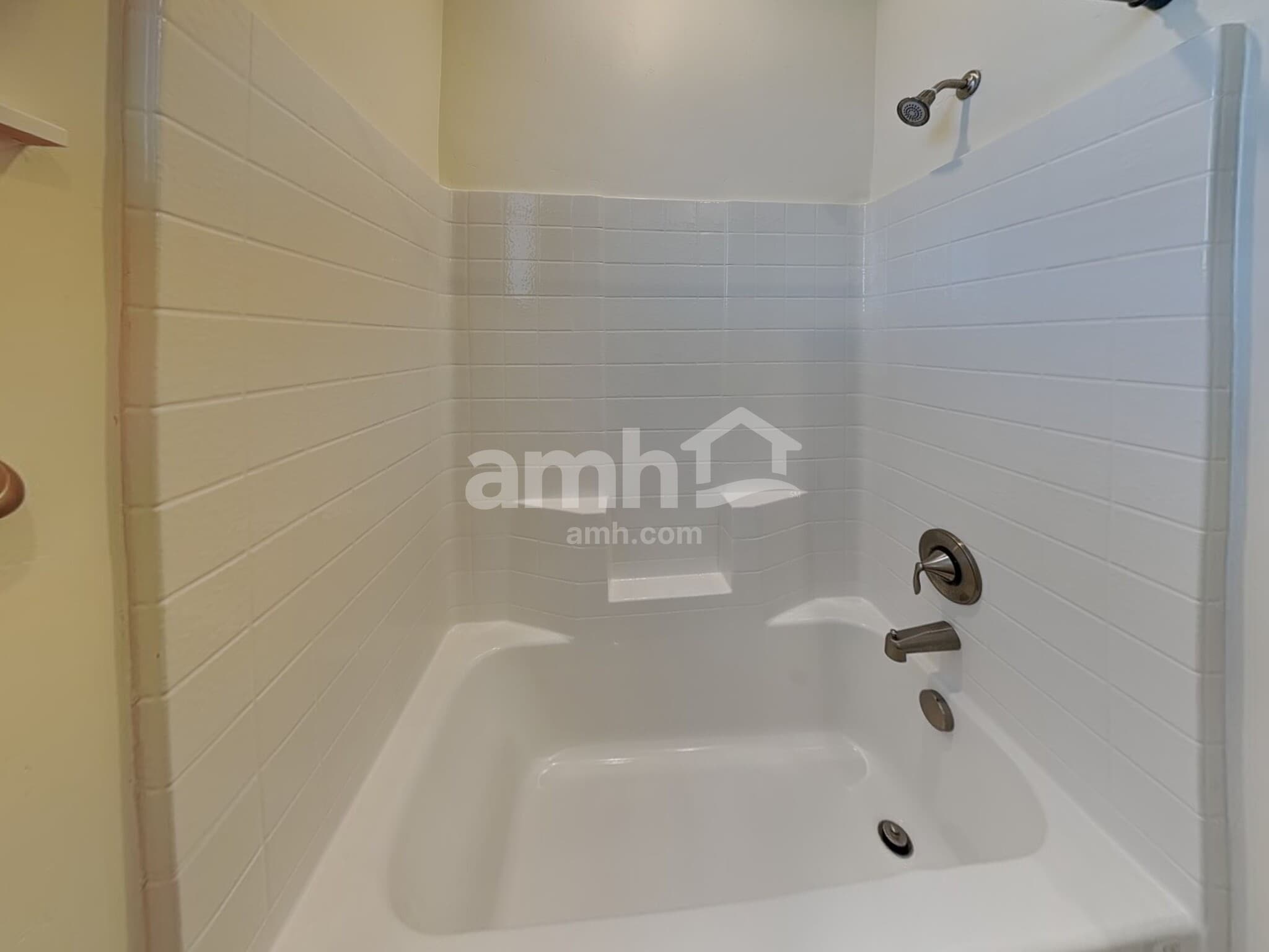 Building Photo - 3492 S Bartlett Ave