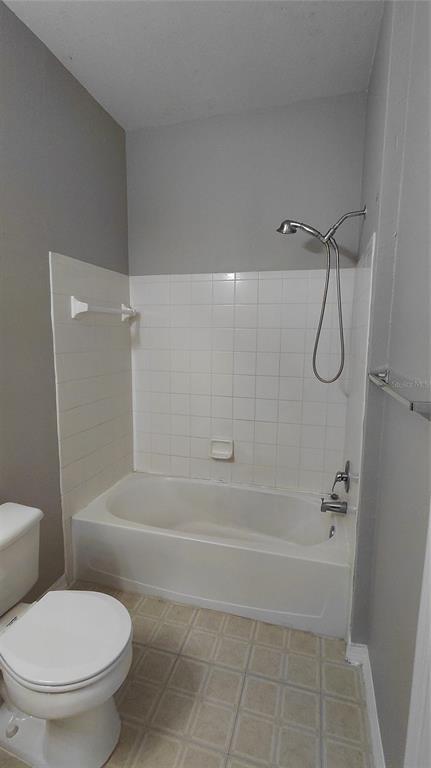 Building Photo - 2000 Erving Cir