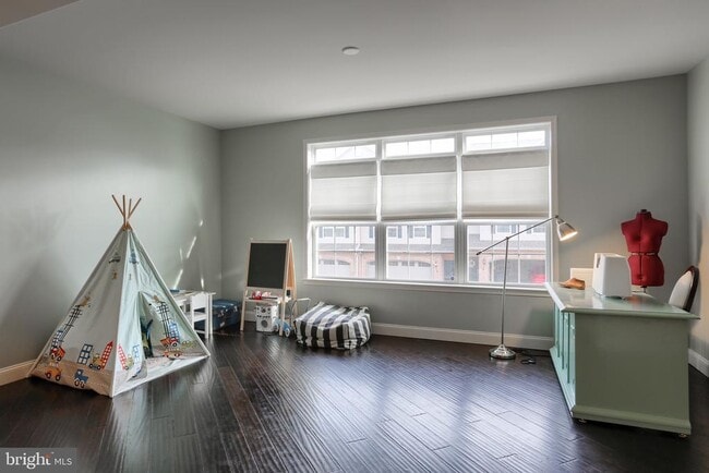 Building Photo - 5 Vista Cir