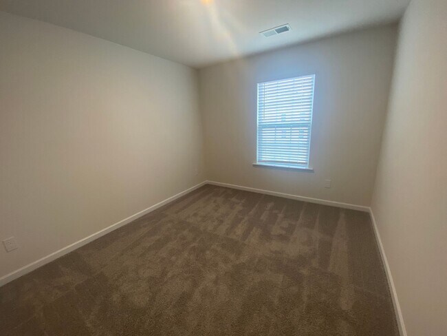 Building Photo - Be the First to Live in This Stunning Brand New Home!