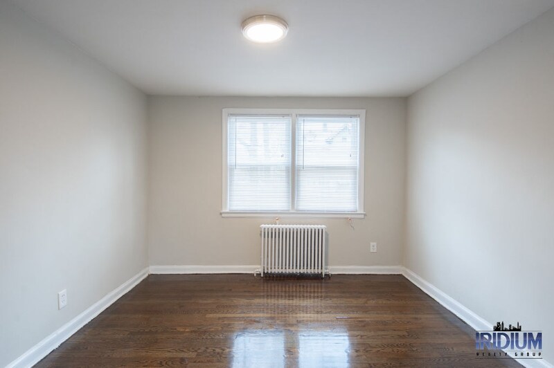 Building Photo - 473 Park Ave