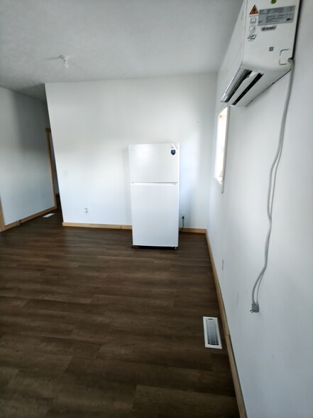 Building Photo - 2782 Latulle Ave