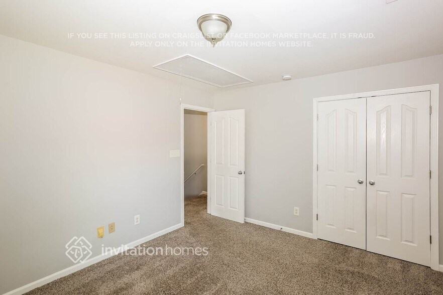 Building Photo - 717 Perth Dr