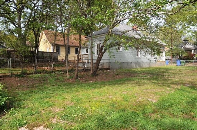 Building Photo - 364 Josephine St NE