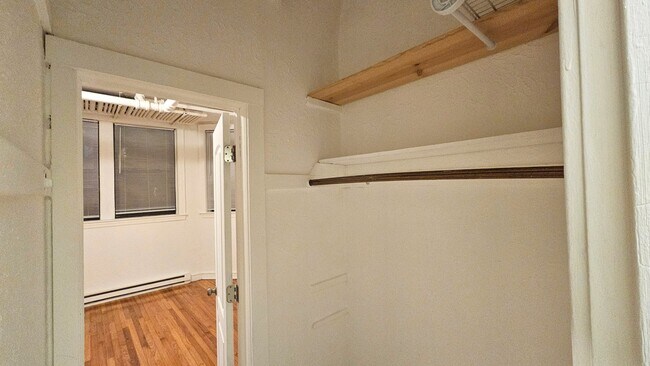 Building Photo - 5507 N Campbell Ave