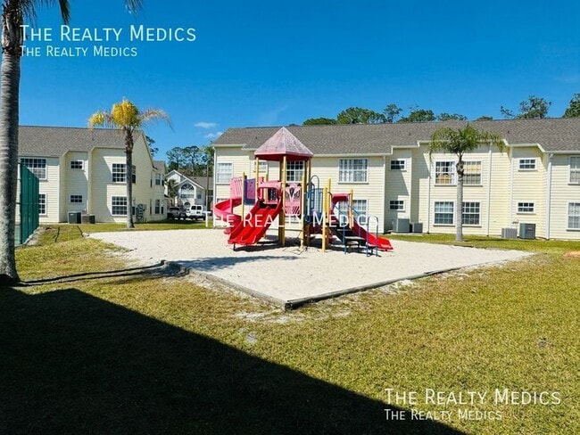 Building Photo - 5012 Laguna Bay Cir
