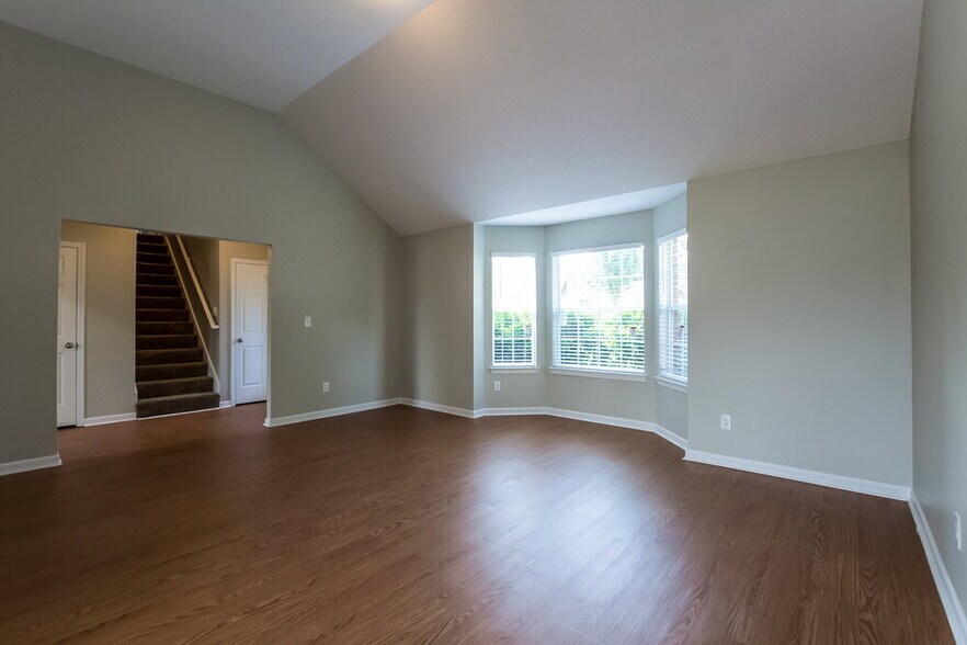 Building Photo - 153 Bellington Dr