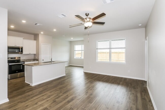 Building Photo - 7539 Tipton Meadow Way
