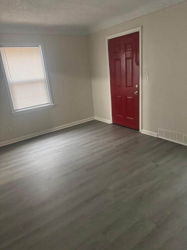 Building Photo - 8900 Artesian St