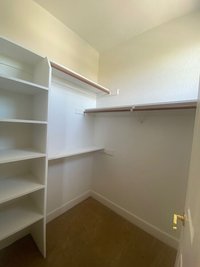 Building Photo - AVAILABLE BY 1/1/26 - ELEGANT AND SPACIOUS 4 BED, 4 BATH 2 STORY HOME WITH VIEWS OF EL DORADO HILLS