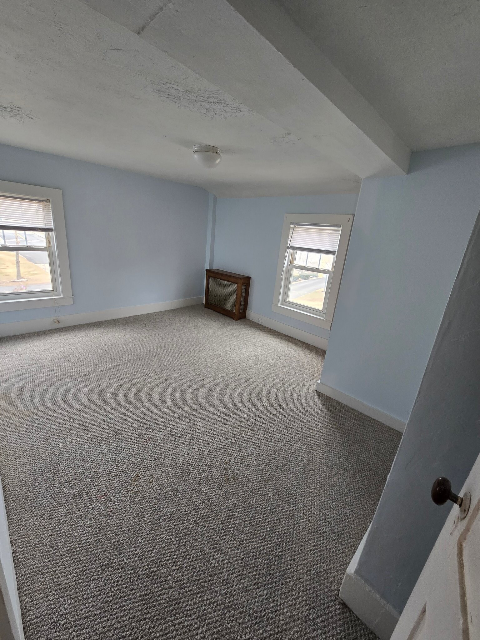 Building Photo - 339 South St