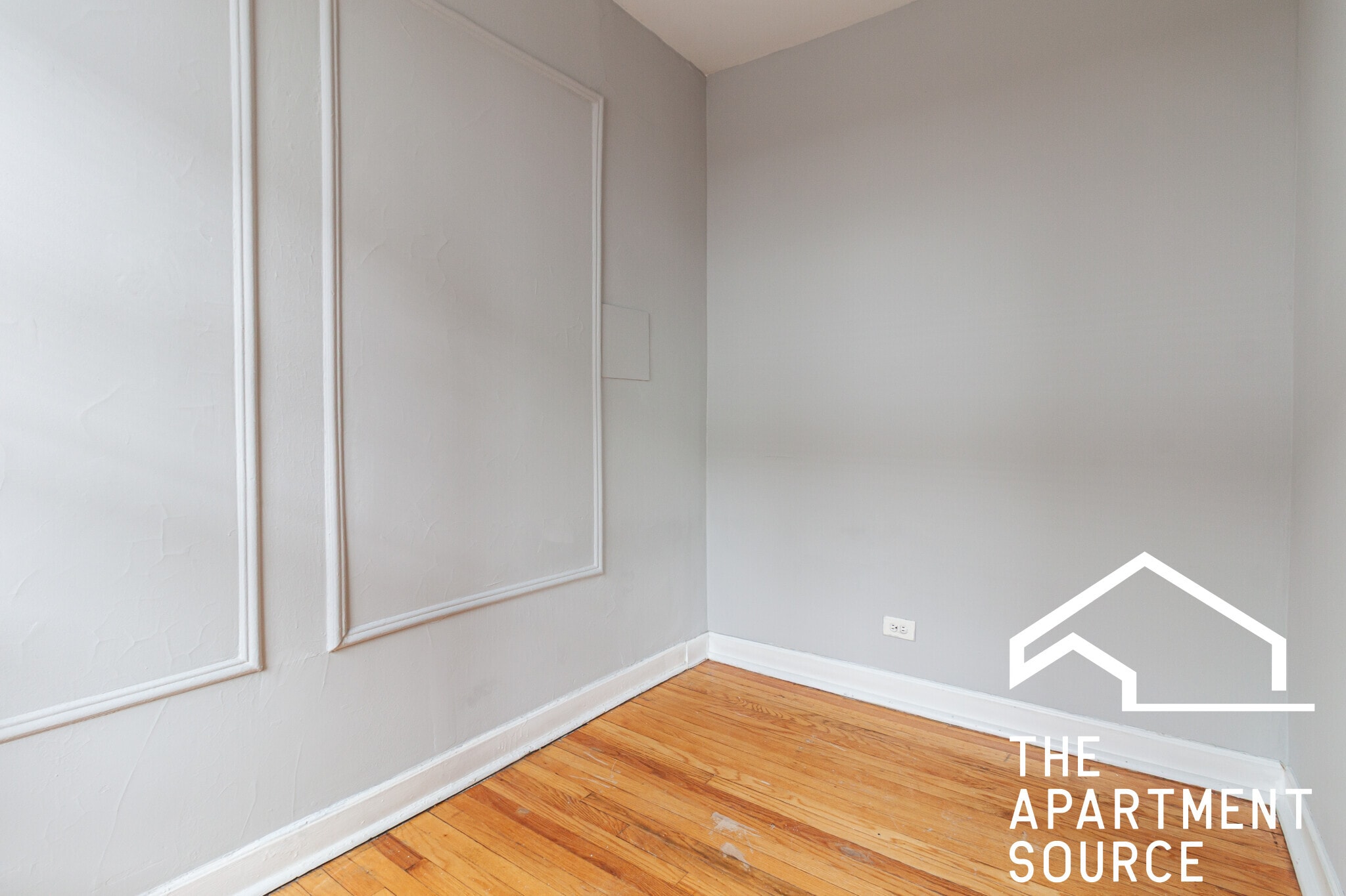 Building Photo - 1058 W George St