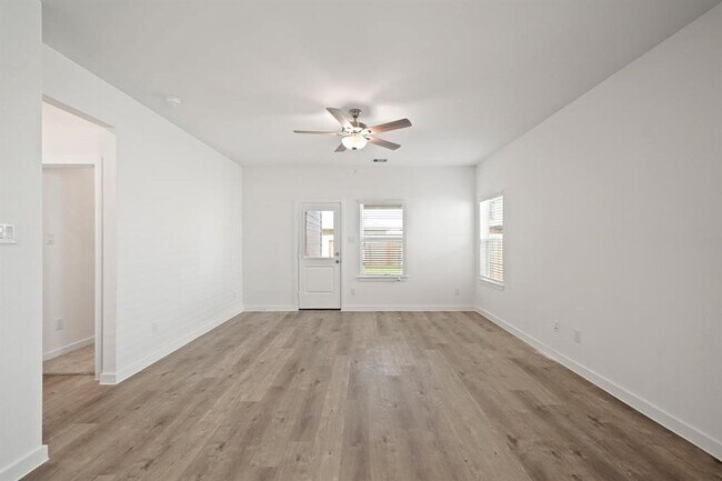 Building Photo - 3930 Windy Whisper Dr