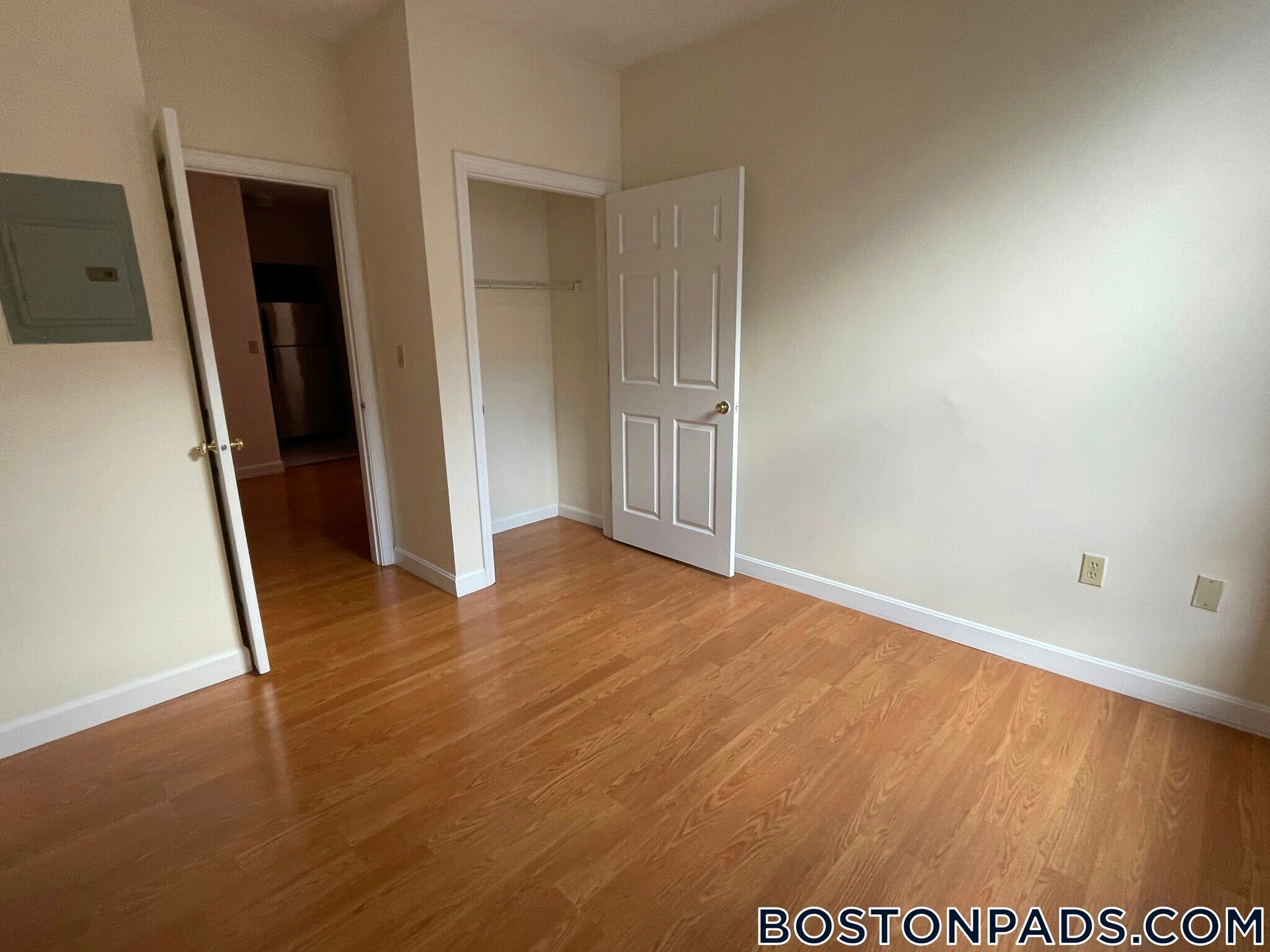 Building Photo - 81 Essex St