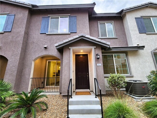 Building Photo - 25 Barbara Ln