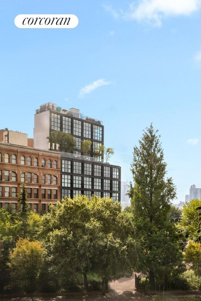 Building Photo - 481 Washington St