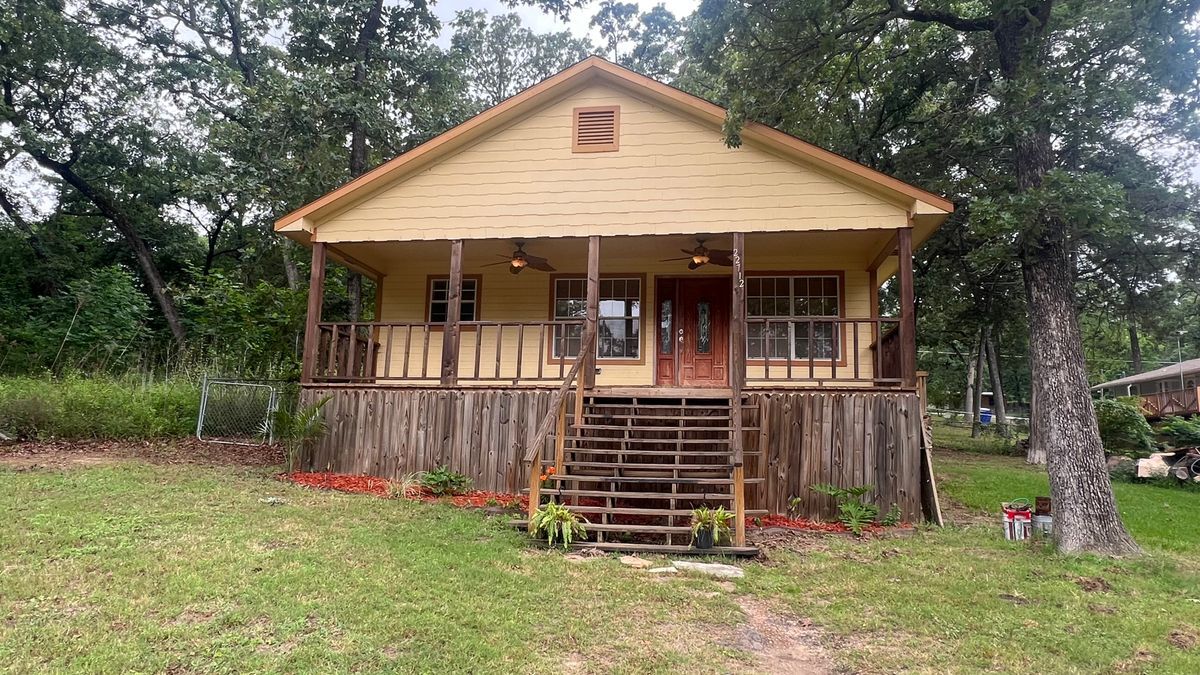 Building Photo - 22712 Creekwood Dr
