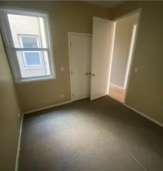 Building Photo - 2440 W Madison St