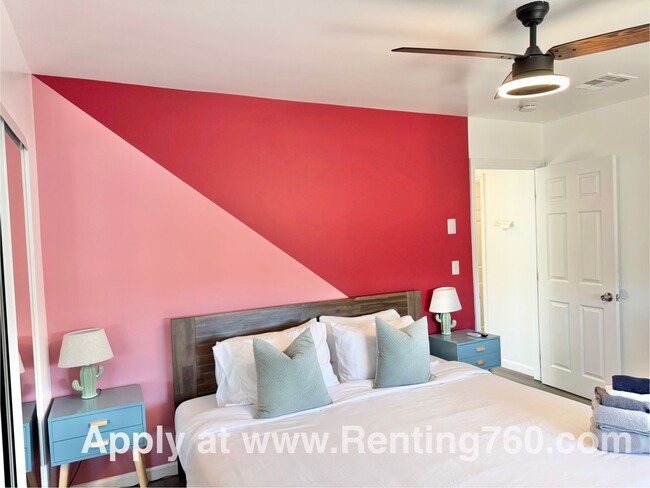 Building Photo - Newly Remodeled/Updated 3 bedroom 2 bathro...