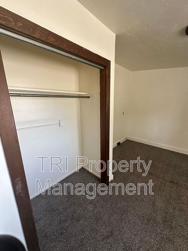 Building Photo - 1453 1/2 10th Street