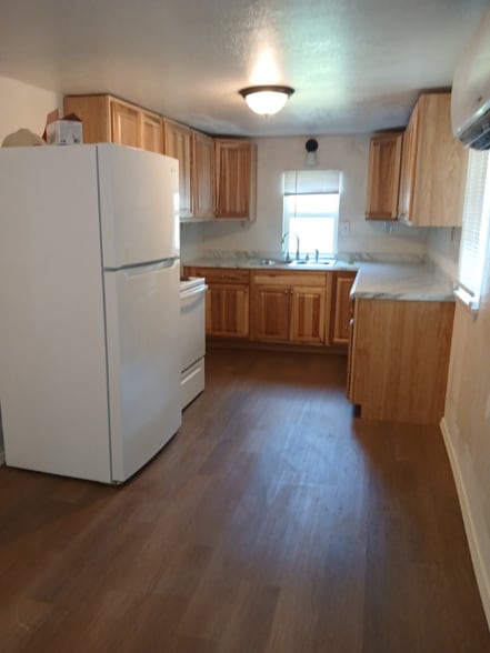 Building Photo - 115 South Dr