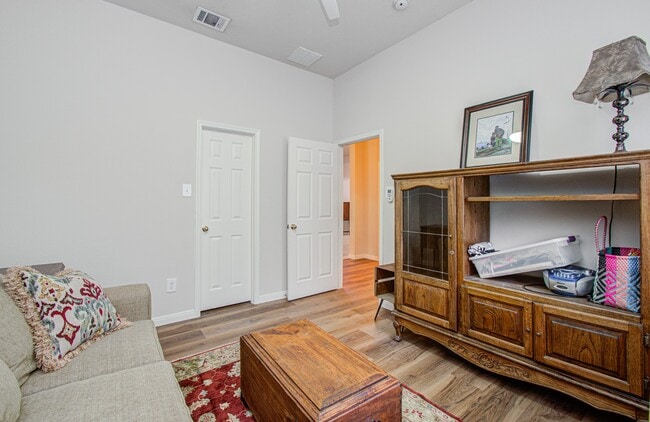 Building Photo - 17611 Emerald Garden Ln