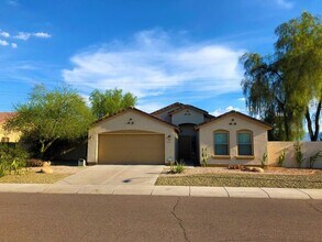 Building Photo - 2Bedroom plus Den-Mountain View & Sparklin...