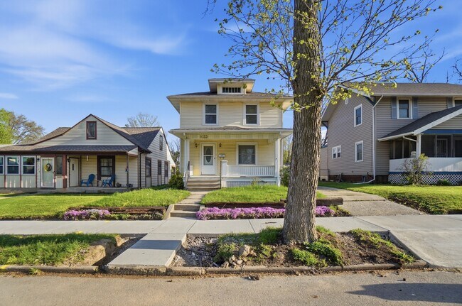 Building Photo - 1033 Forest Ave