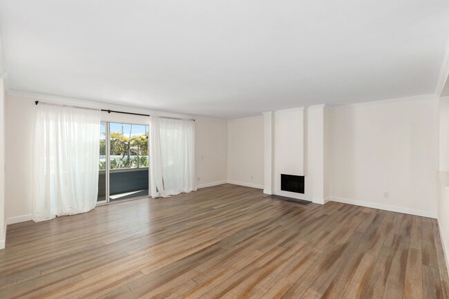 Primary Photo - Stunning Spacious 2 Bed 2.5 Bath Condo in ...