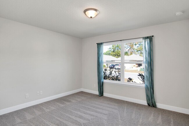 Building Photo - Beautiful 3 Bed 2 Bath Home Centrally Located in Pensacola