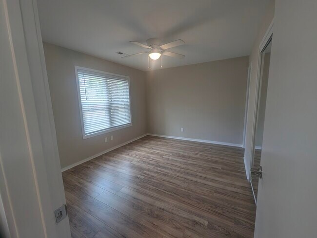 Building Photo - 4489 Little River Inn Ln