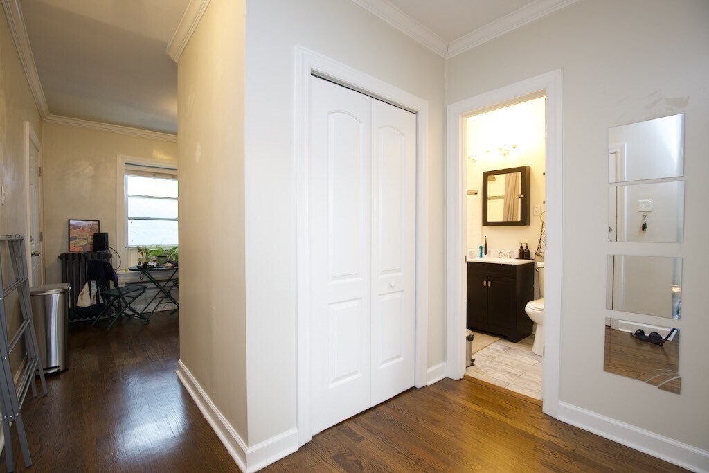 Building Photo - 2151 N Fremont St