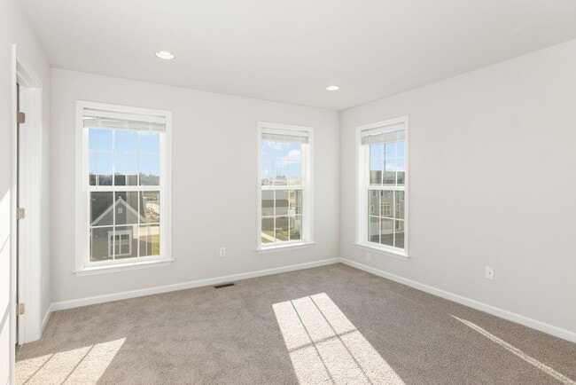 Building Photo - 3246 Parade St