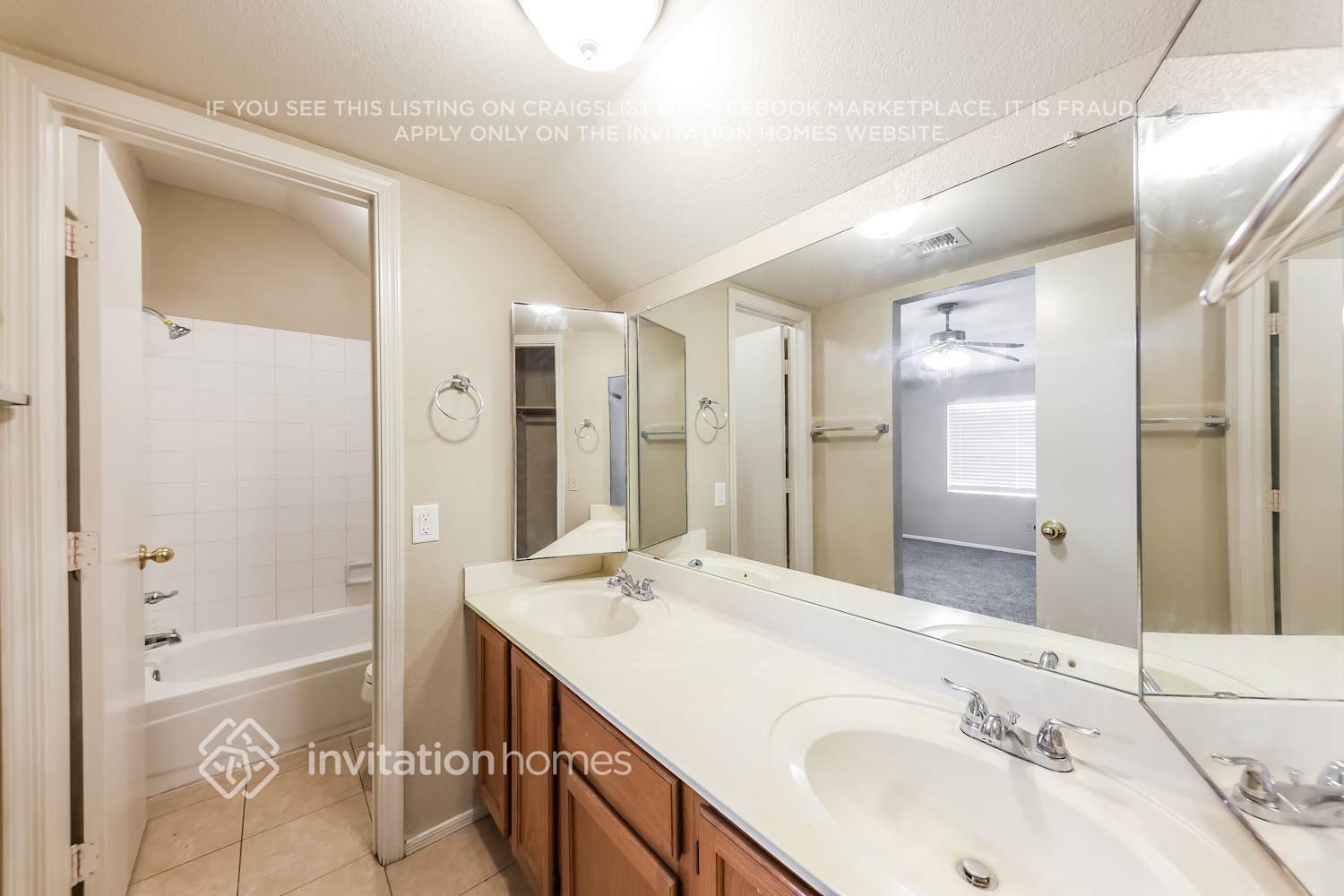 Building Photo - 2349 W Garden Dr