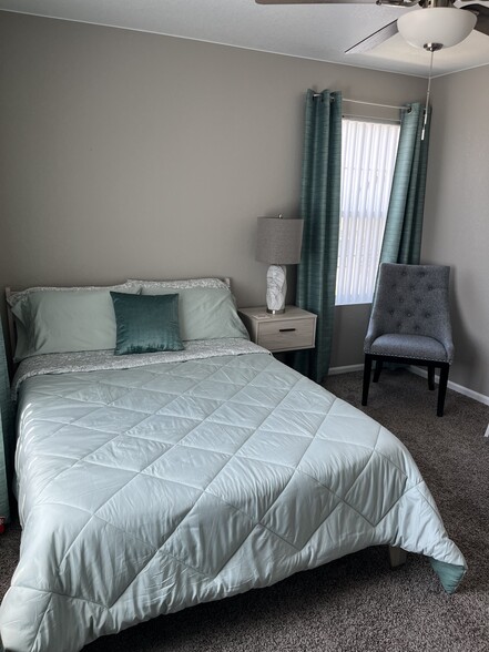 Full Size, 8" Gel Memory Foam Mattress - 19909 E 61st Dr