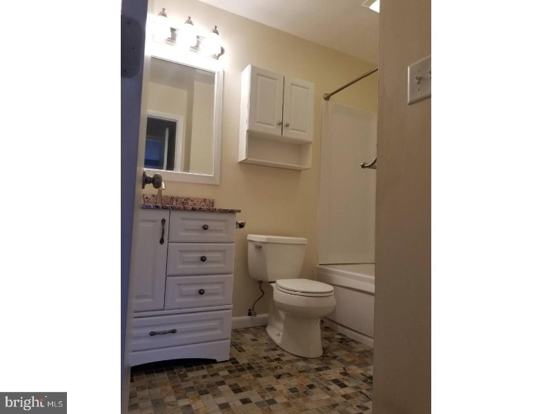 Building Photo - 89 Winterberry Ct