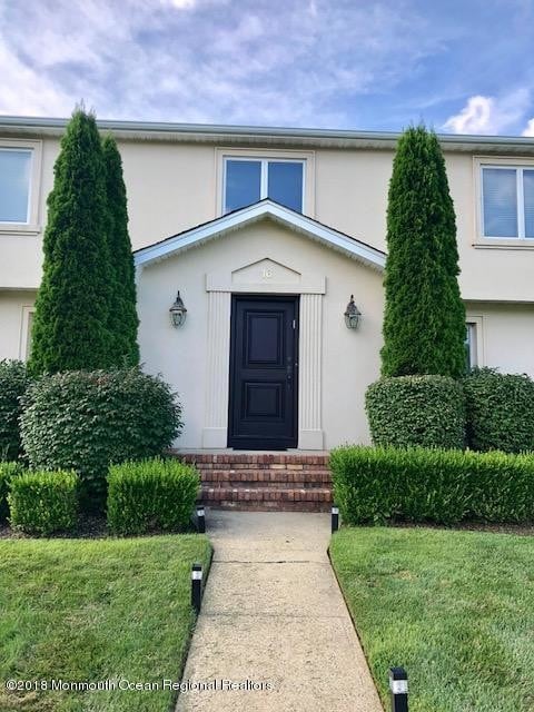 Building Photo - 16 Bridle Dr