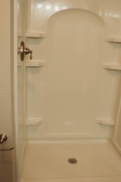 Bathroom - 529 Washington E St