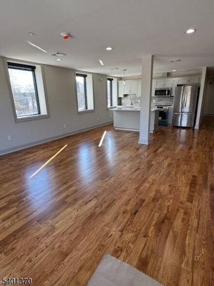 Building Photo - 248 US-46