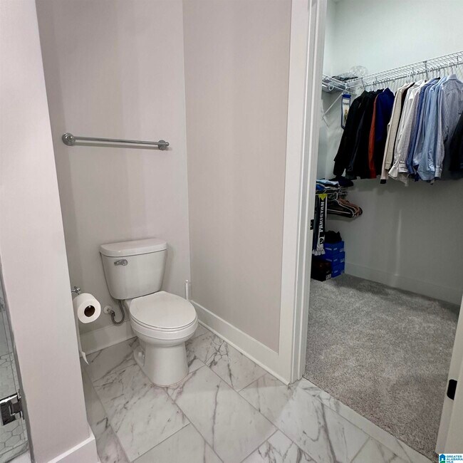 Building Photo - 4740 Arden Wy