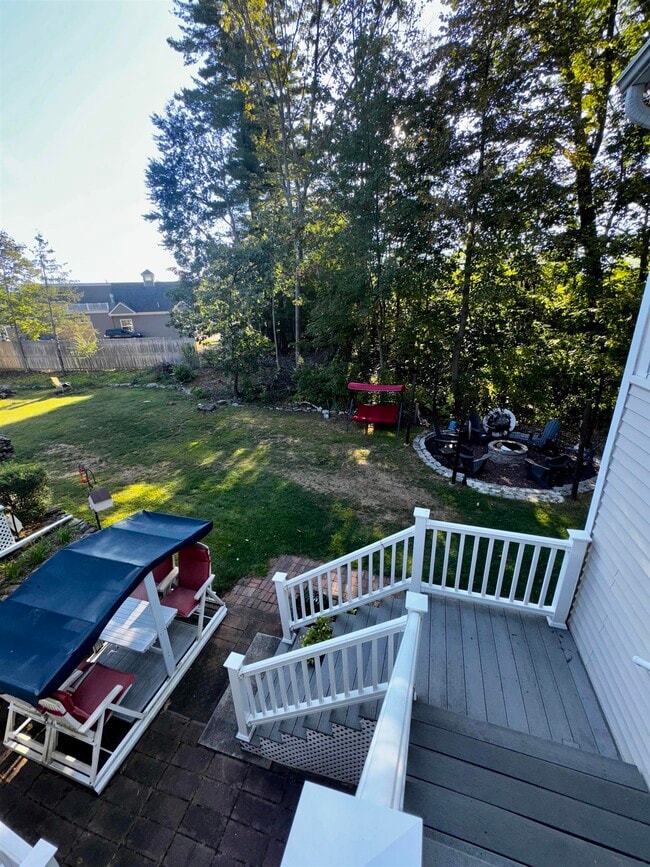 Building Photo - 13 Blunt Dr