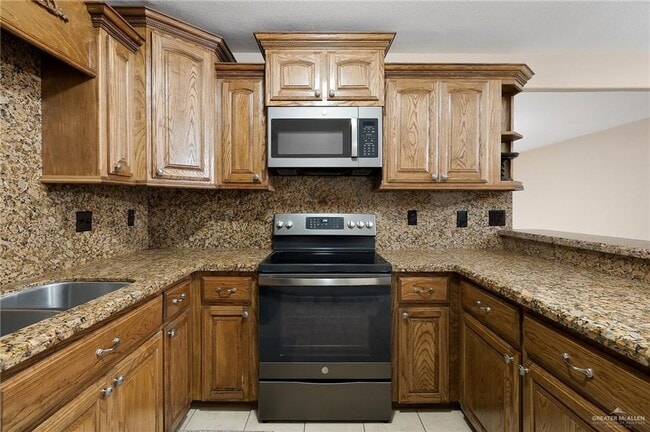 Building Photo - 19 Westgate Dr