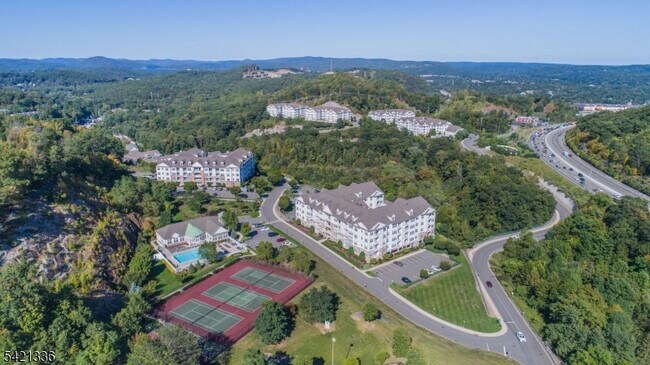 Building Photo - 4204 Ramapo Ct